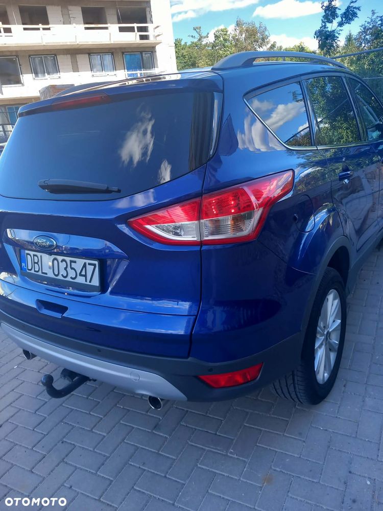 Ford Kuga 2.0 TDCi 2x4 Titanium - 3