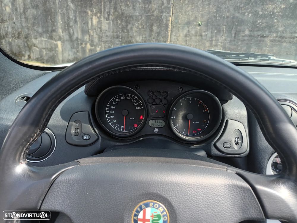Alfa Romeo Spider 2.0 TS - 11