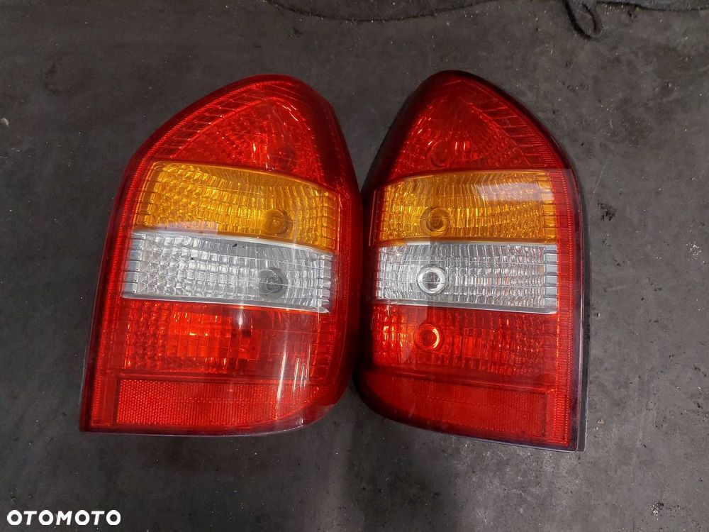 KOMPLETNY TYŁ OPEL ZAFIRA A Z298 KLAPA ZDERZAK LAMPY - 3