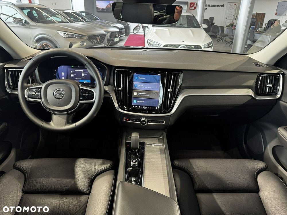 Volvo V60 Cross Country - 23