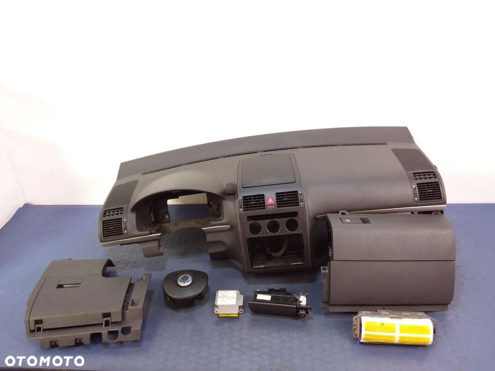 VW TOURAN I DESKA ROZDZIELCZA PODUSZKI - 1