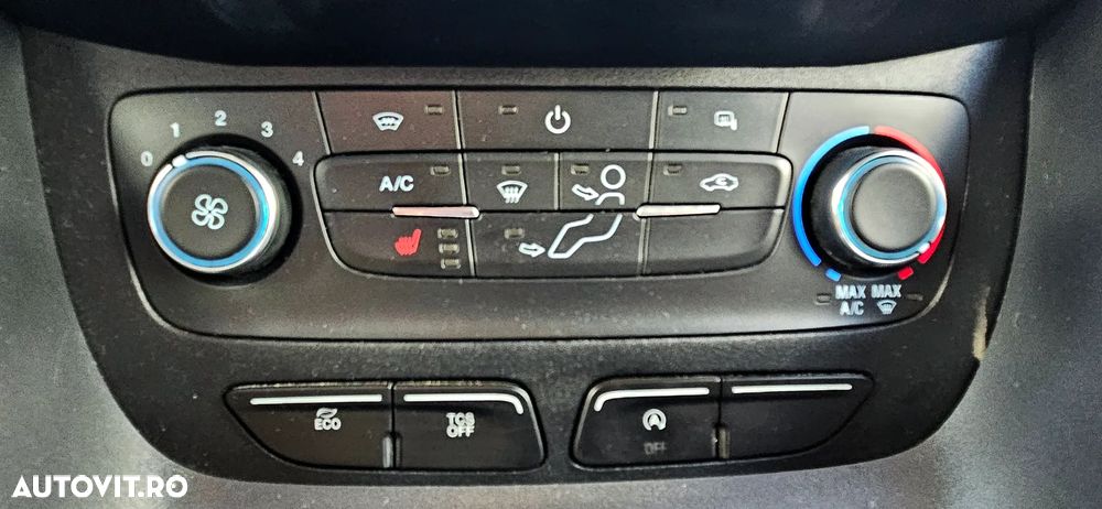 Ford TRANSIT CONNECT - 8