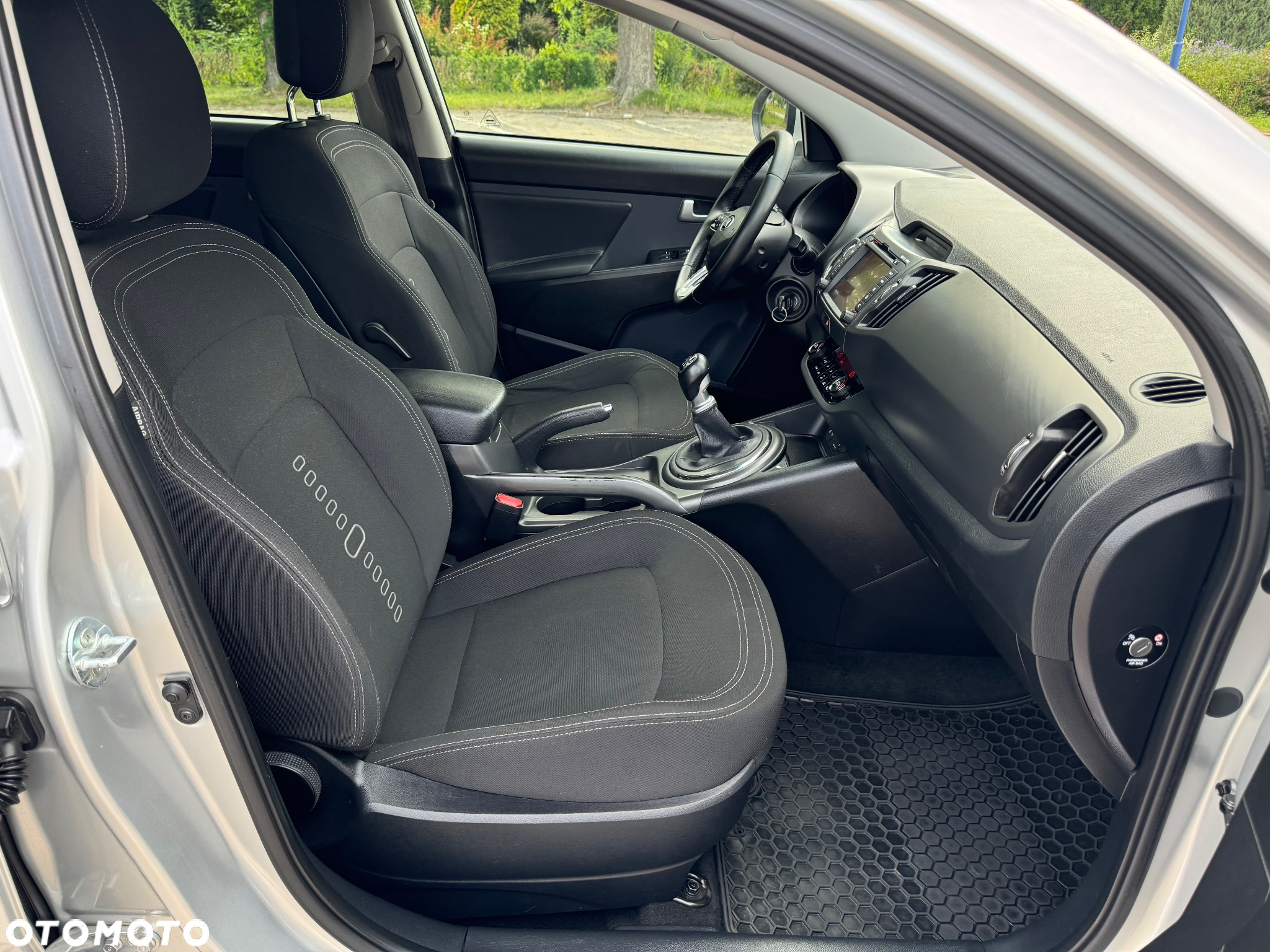 Kia Sportage 2.0 CRDI AWD Fifa World Cup Edition - 25