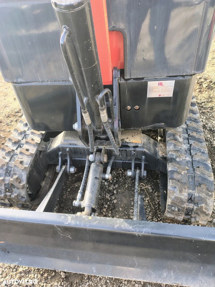 Cat MINI EXCAVATOR IRE15 - 8