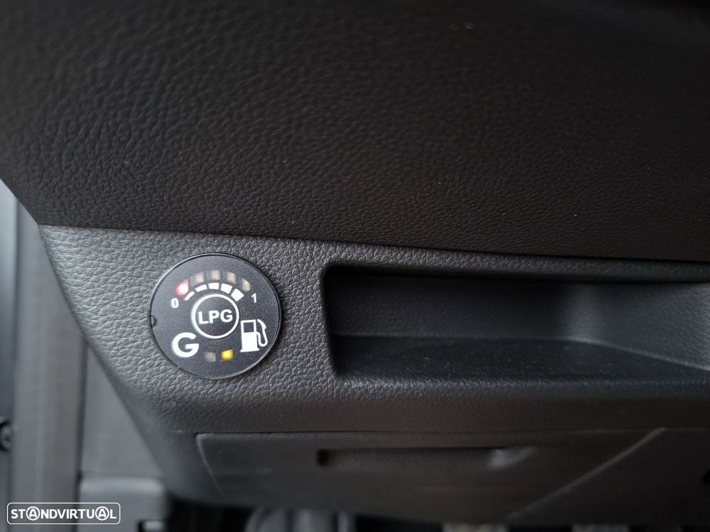 Renault Clio 1.0 TCe Techno Bi-Fuel - 25