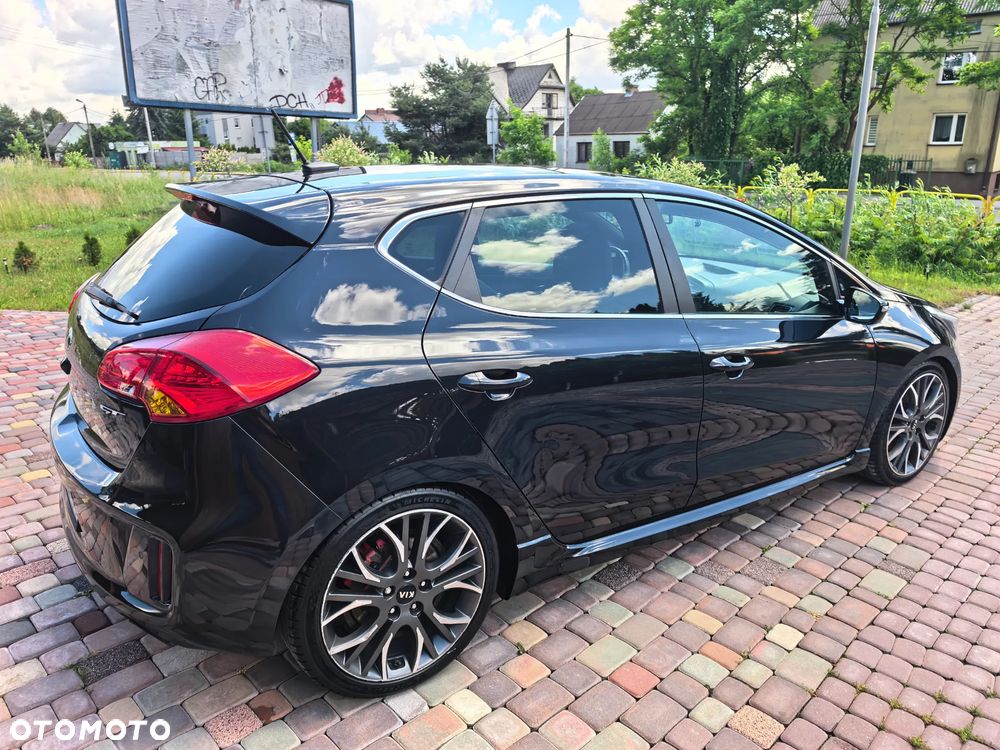 Kia Ceed 1.6 T-GDI GT XL - 6