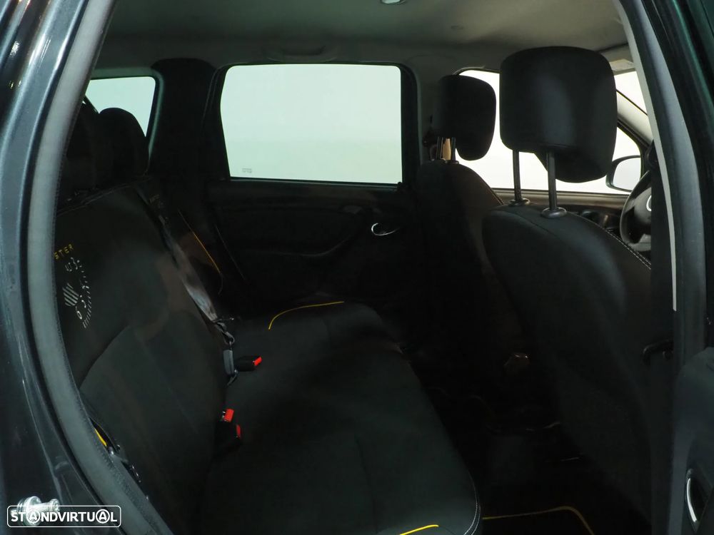 Dacia Duster 1.2 TCe SL Explorer - 21