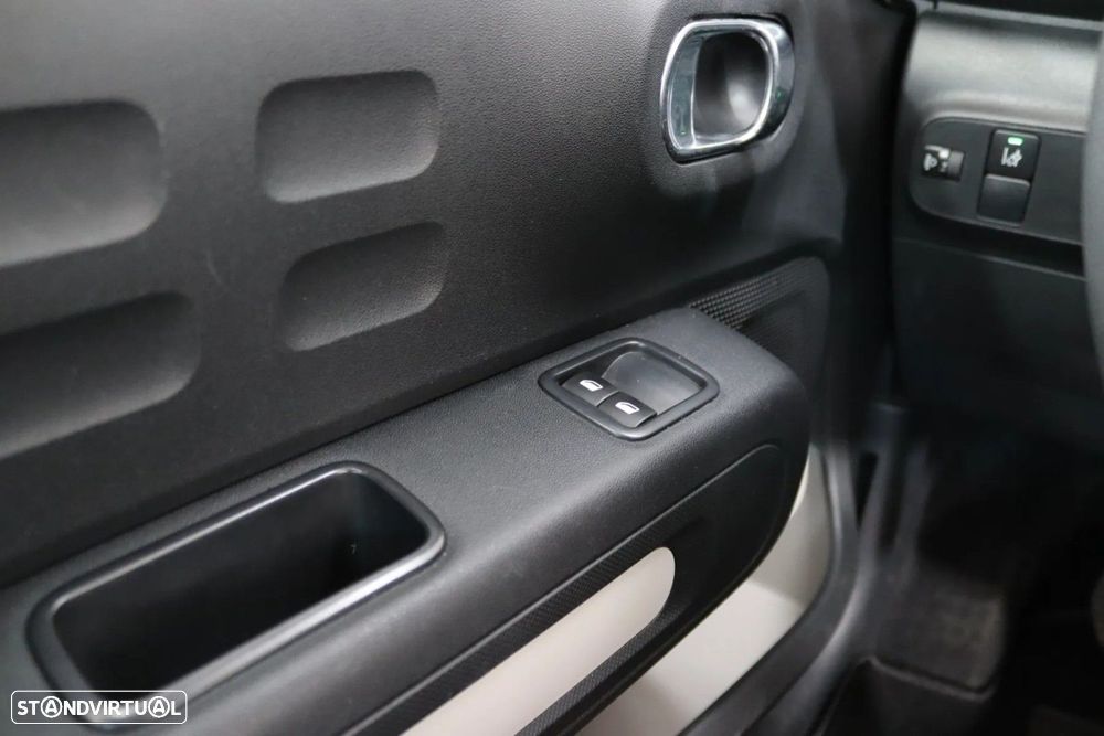 Citroën C3 Pure Tech Live - 9