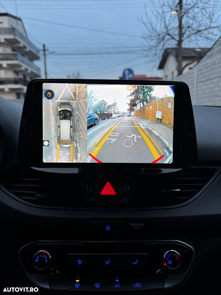 Hyundai i30 1.4 100CP 5DR M/T Comfort - 17