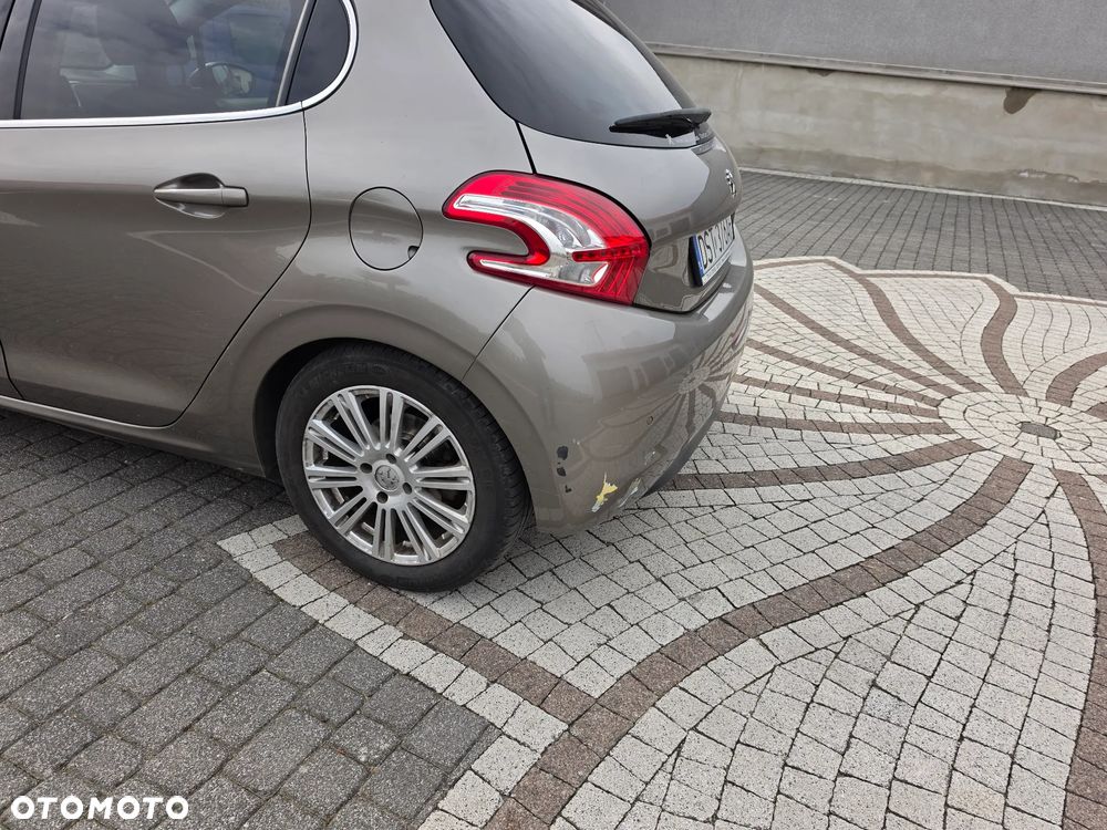 Peugeot 208 120 VTI Allure - 19