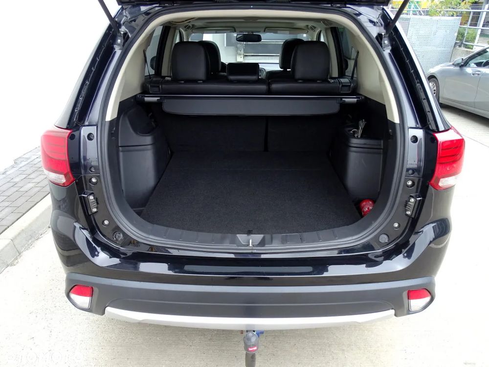 Mitsubishi Outlander 2.4 4WD CVT Instyle - 13