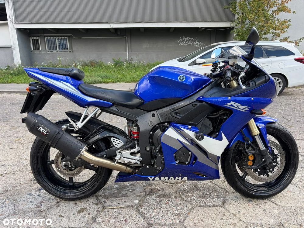 Yamaha R6 - 3