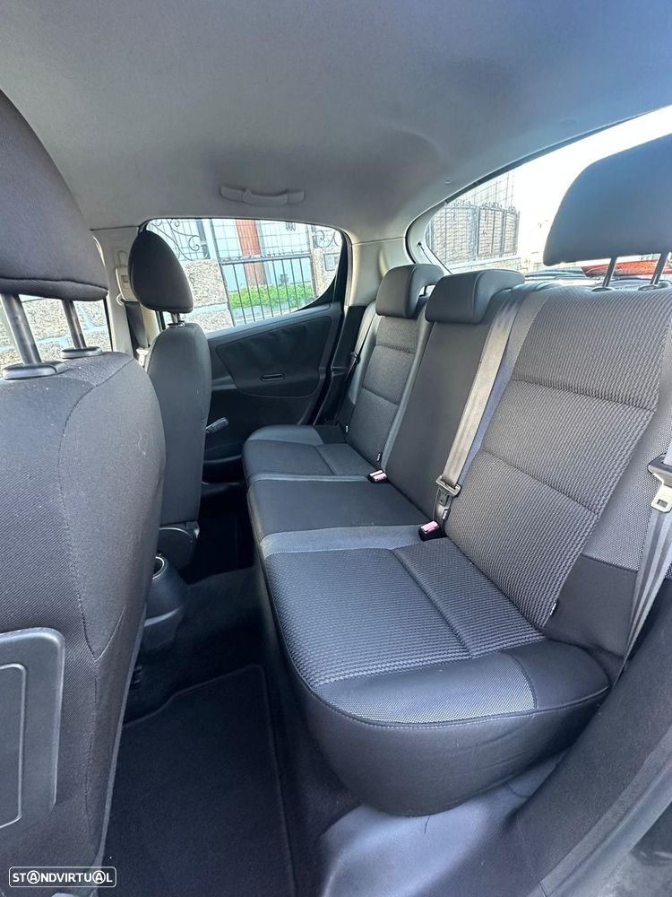 Peugeot 207 1.4 16V Active - 8