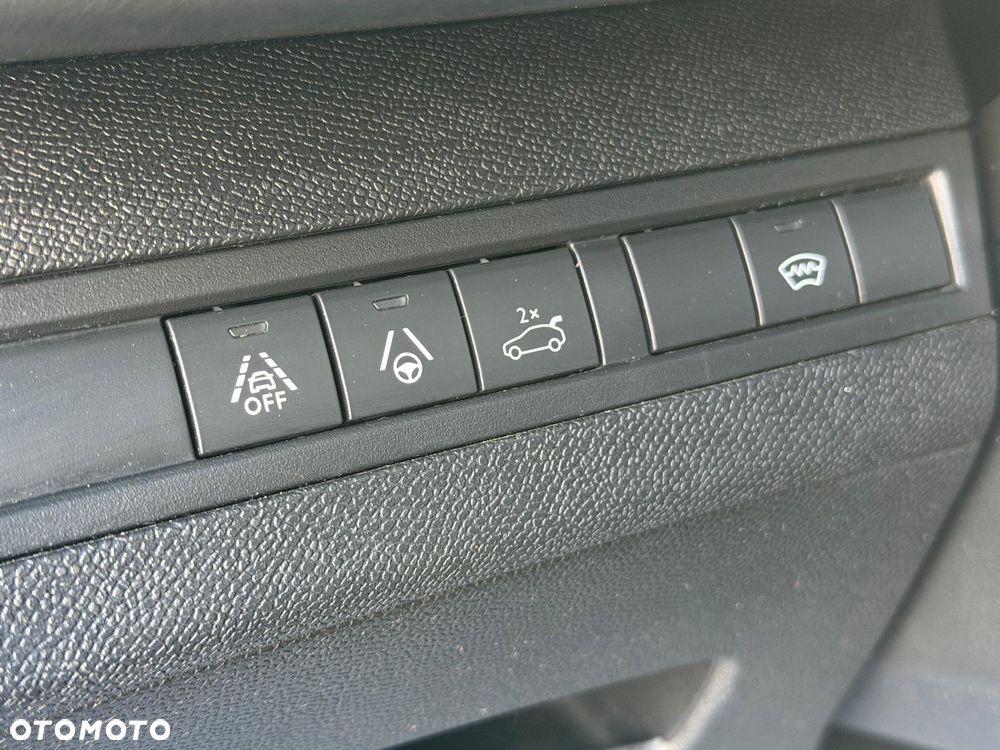 Peugeot 5008 PureTech 180 EAT8 Stop & Start GT Pack - 29