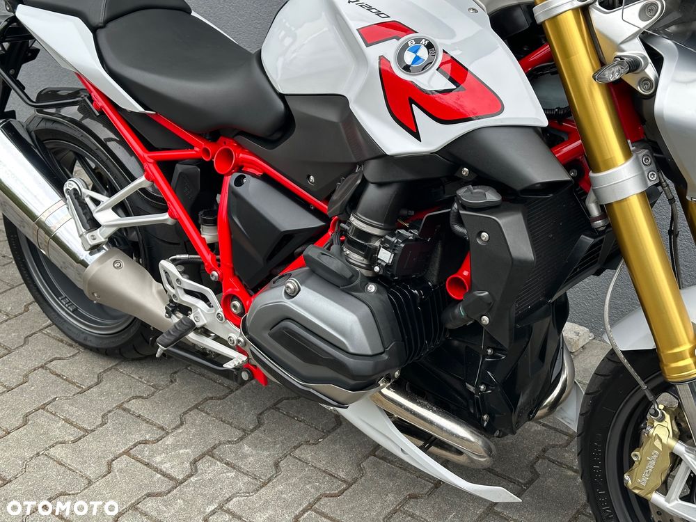 BMW R - 16