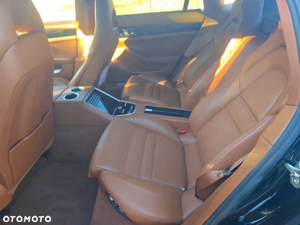 Porsche Panamera 4 Edition 10 Jahre - 13