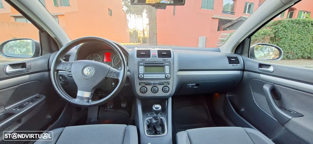 VW Golf 1.9 TDi BlueM. Confortline - 8
