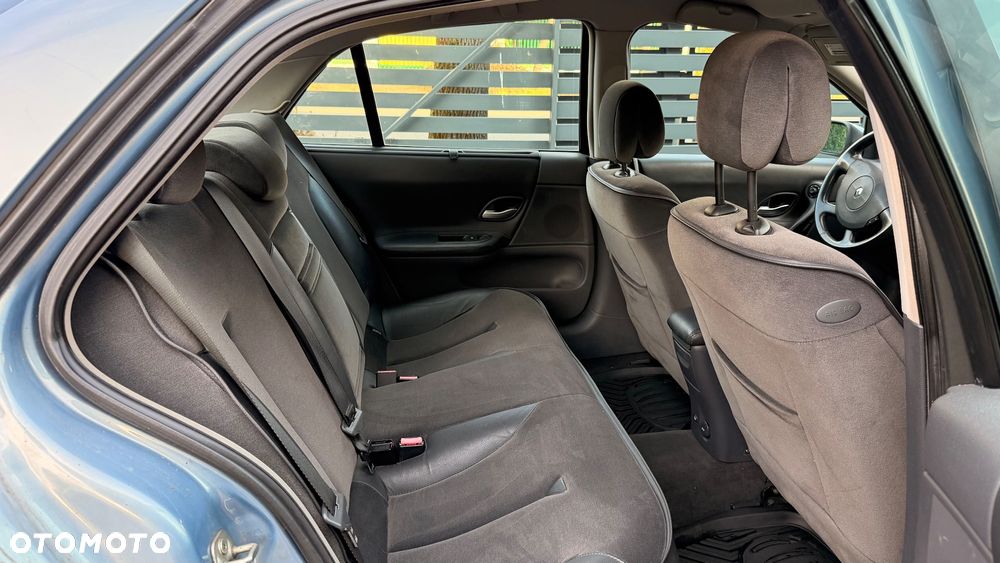 Renault Laguna - 8