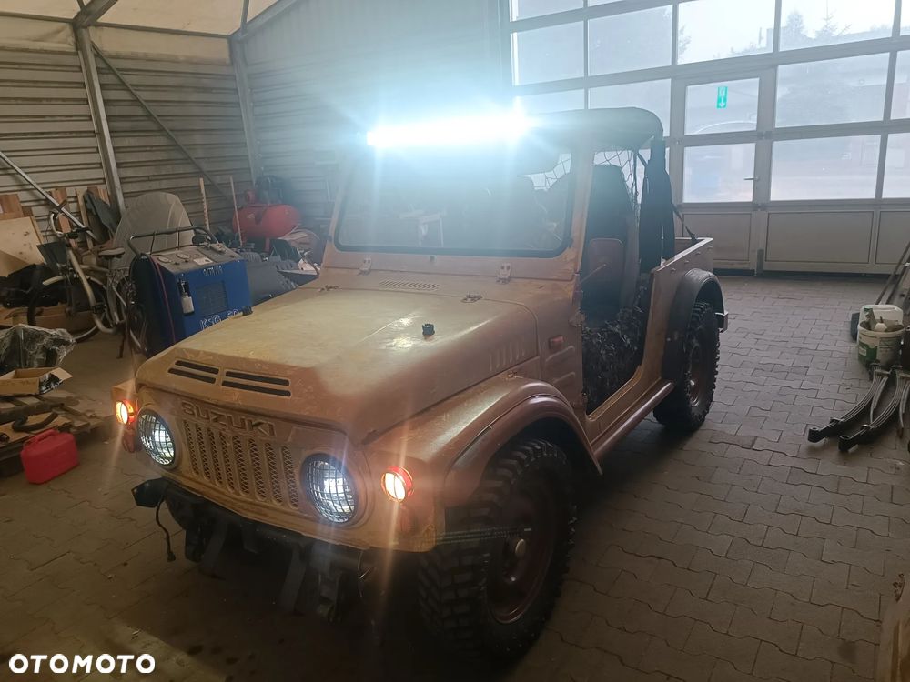 Suzuki Samurai - 2
