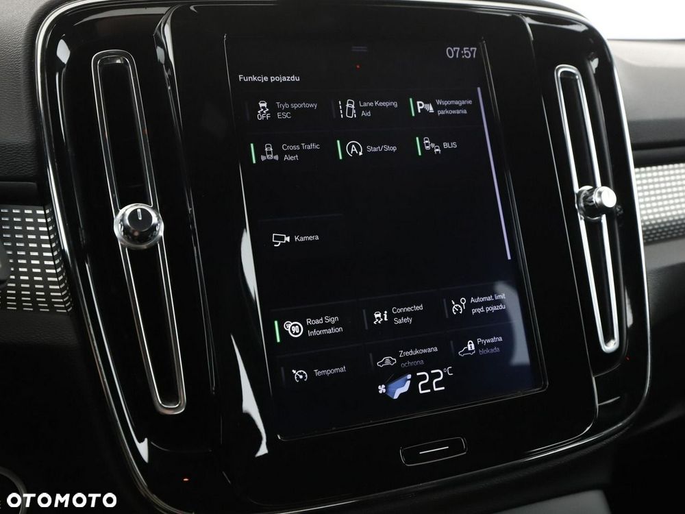 Volvo XC 40 D4 SCR AWD R-Design - 27