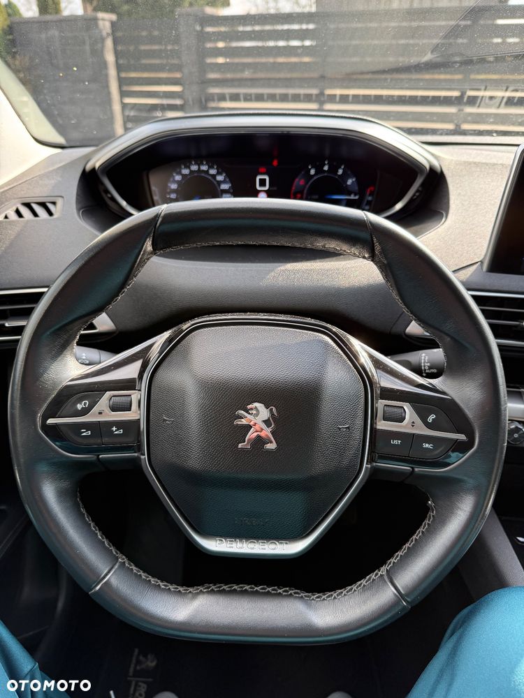 Peugeot 3008 PureTech 130 Stop & Start GPF Roadtrip - 21