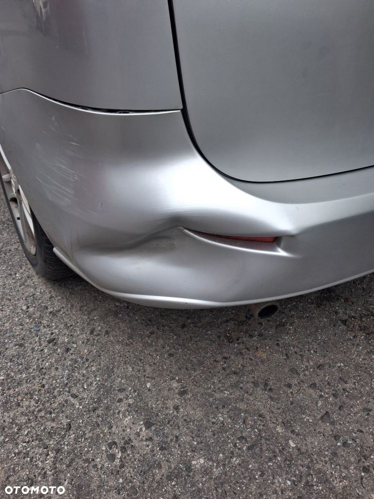 Mazda 5 - 5