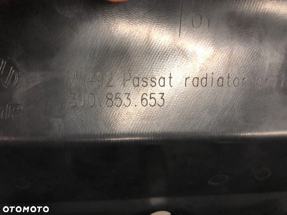 Grill atrapa LED VW PASSAT B9 3J R LINE - 5
