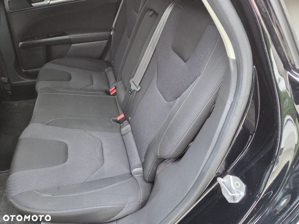 Ford Mondeo - 24