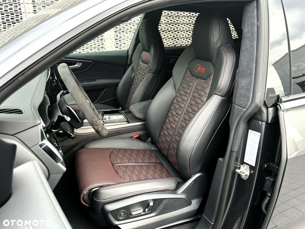 Audi RS Q8 - 5