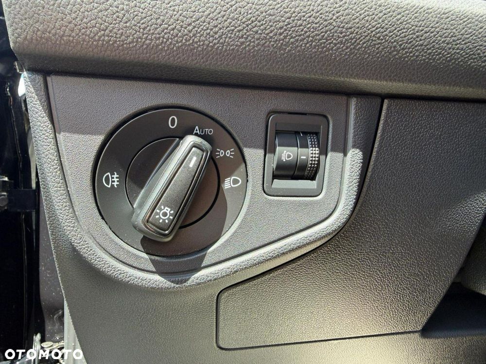 Volkswagen Polo 1.0 TSI Style DSG - 24