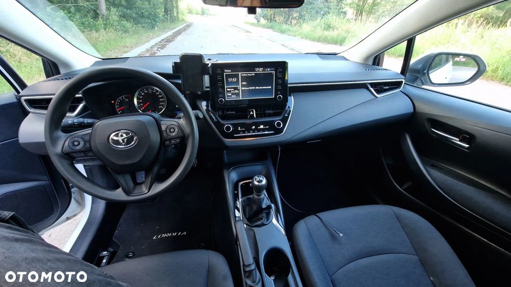 Toyota Corolla 1.5 Comfort - 17