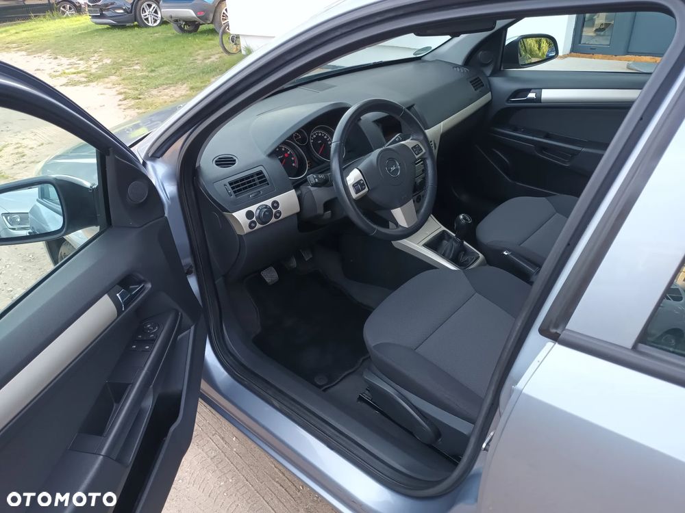 Opel Astra 1.6 Edition Plus - 15