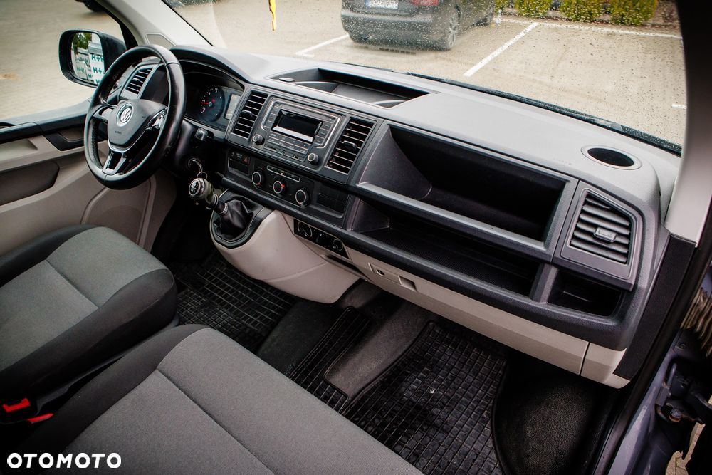 Volkswagen Transporter - 9