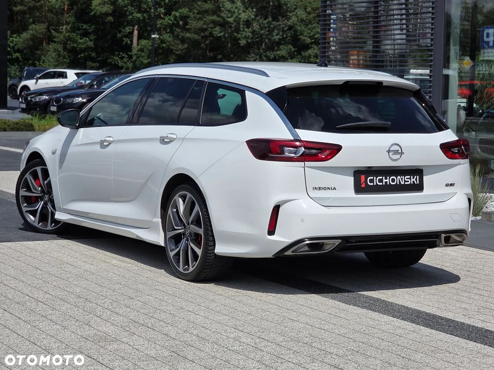 Opel Insignia 2.0 T 4x4 GSi + S&S - 9