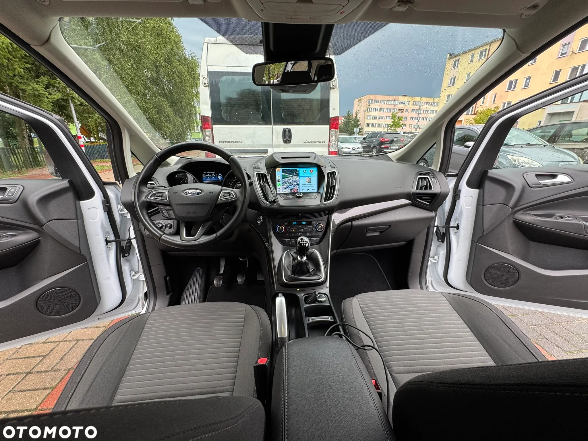 Ford Grand C-MAX - 12