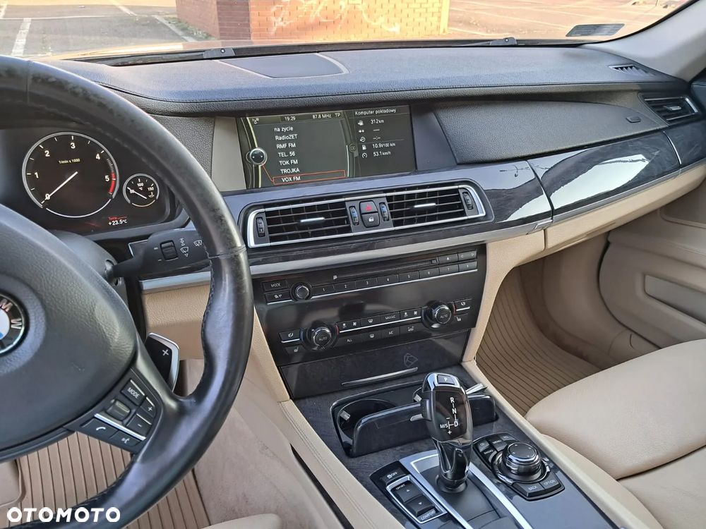 BMW Seria 7 730d - 10