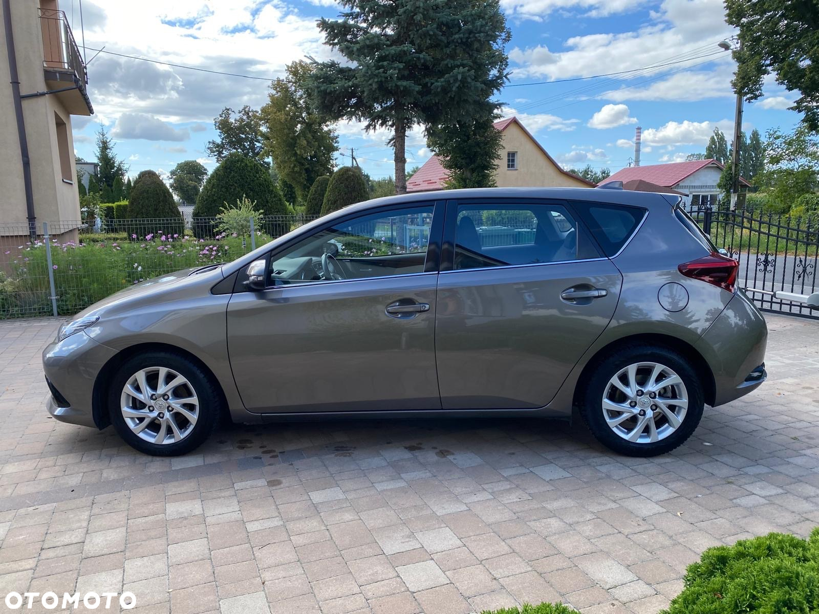 Toyota Auris 1.2 T Premium - 5
