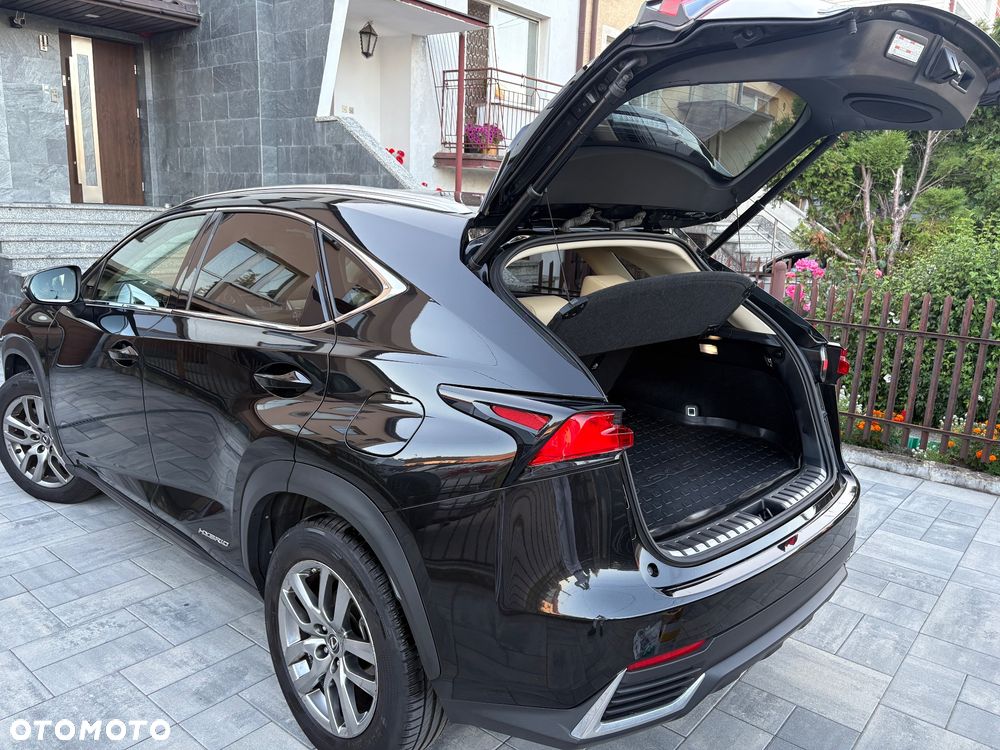 Lexus NX 300h Comfort AWD - 9