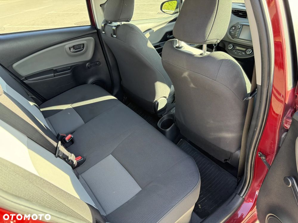 Toyota Yaris 1.5 - 8