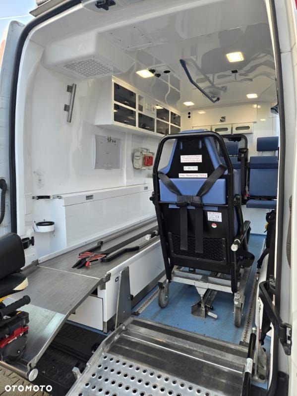 Renault Master Ambulans karetka gwarancja - 10