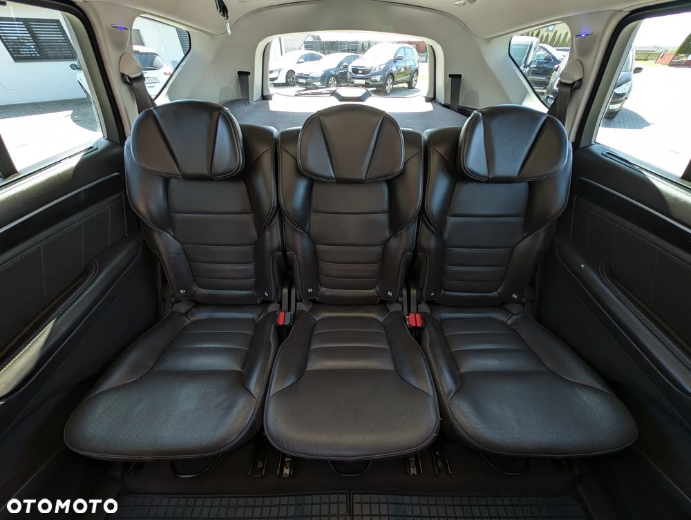 Renault Espace 1.6 dCi Energy Initiale Paris EDC 7os - 34
