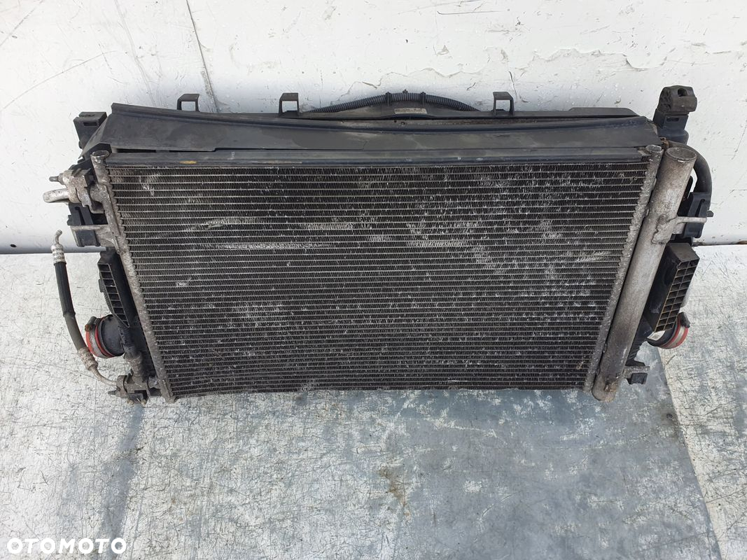 Opel Astra J 4 IV 1.4 turbo Automat pas przedni wzmocnienie chłodnice - 10