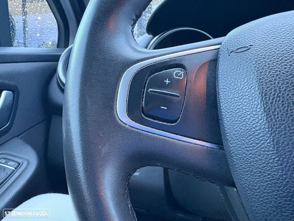 Renault Clio Sport Tourer 0.9 TCe Limited - 37