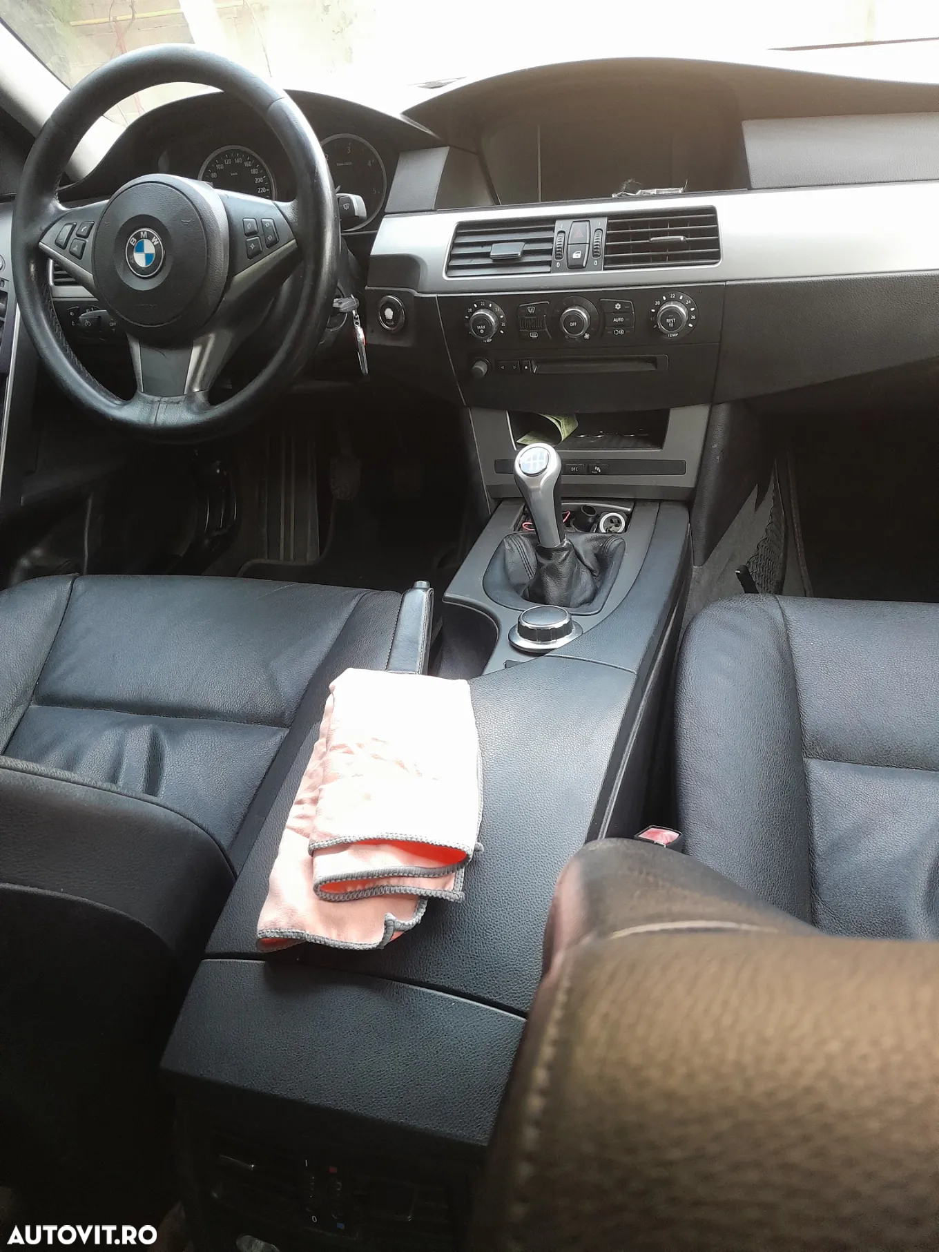 BMW Seria 5 520d Touring - 6