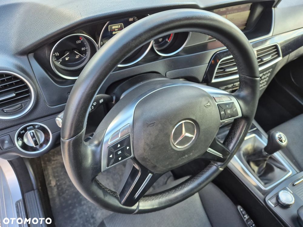 Mercedes-Benz Klasa C 200 CDI BlueEff Classic - 6