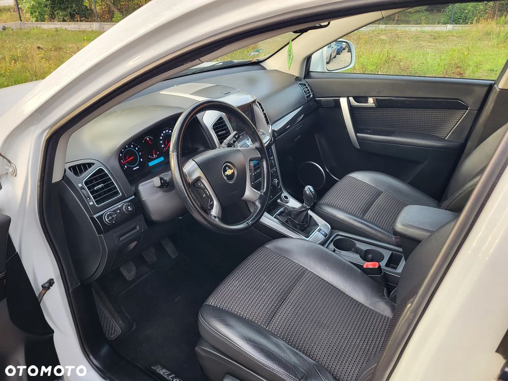 Chevrolet Captiva 2.4 LS FWD - 22
