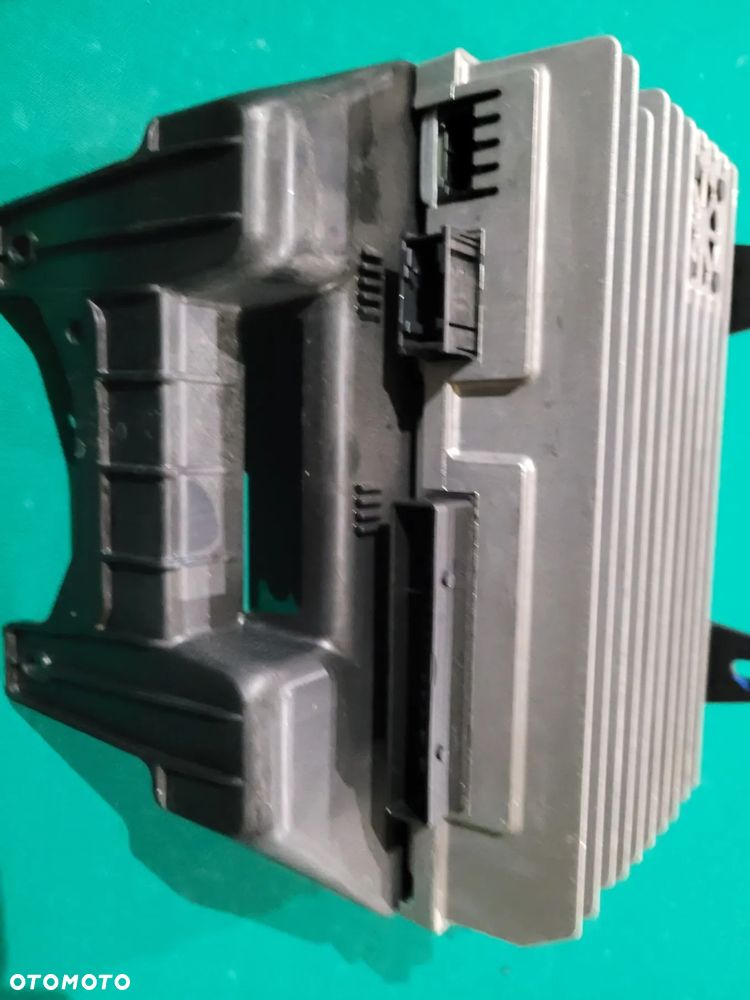 AUDI WZMACNIACZ AUDIO BANG&OLUFSEN 8T0035223AN - 2