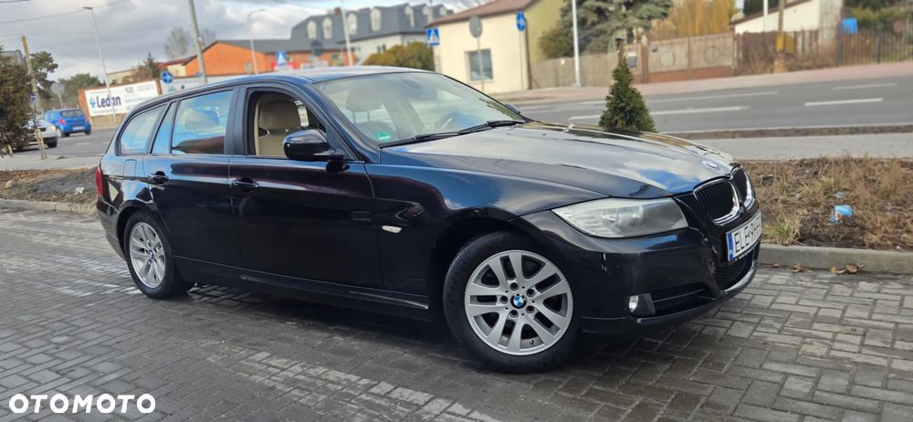 BMW Seria 3 318d DPF Edition Exclusive - 21