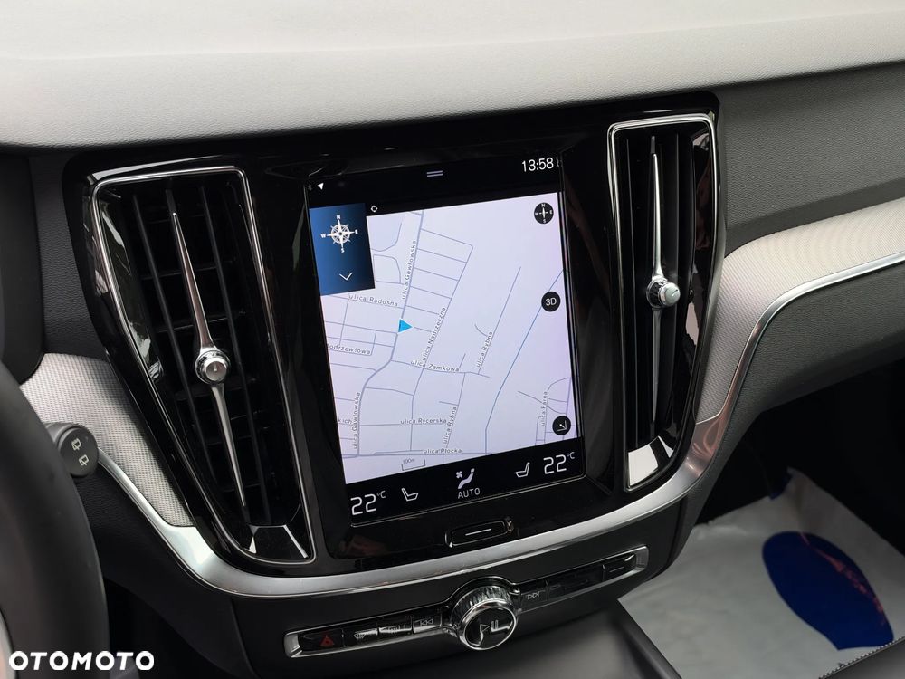 Volvo V60 B4 D R-Design - 17