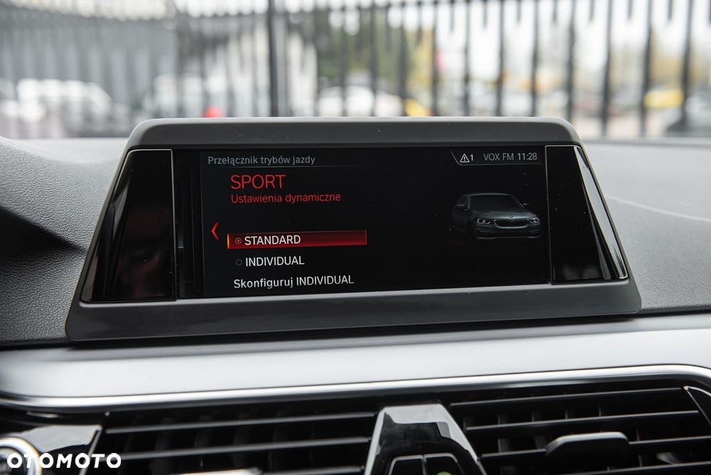 BMW Seria 5 530d - 14